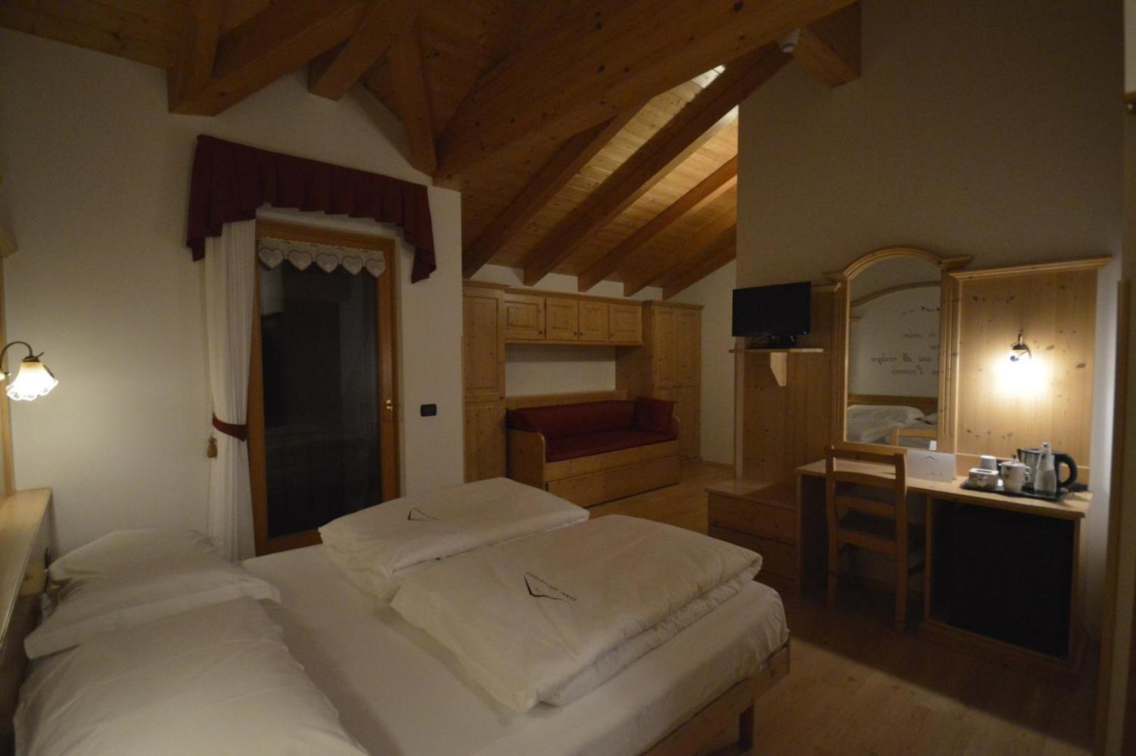 Hotel Garni Sant'Antonio Con Spa Madonna di Campiglio Ngoại thất bức ảnh