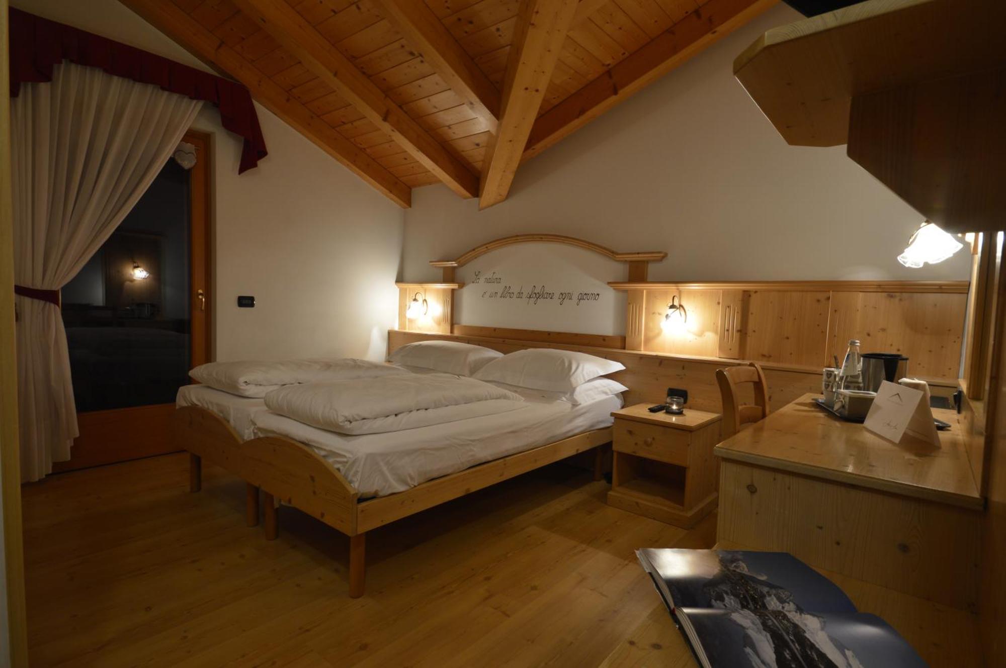 Hotel Garni Sant'Antonio Con Spa Madonna di Campiglio Ngoại thất bức ảnh