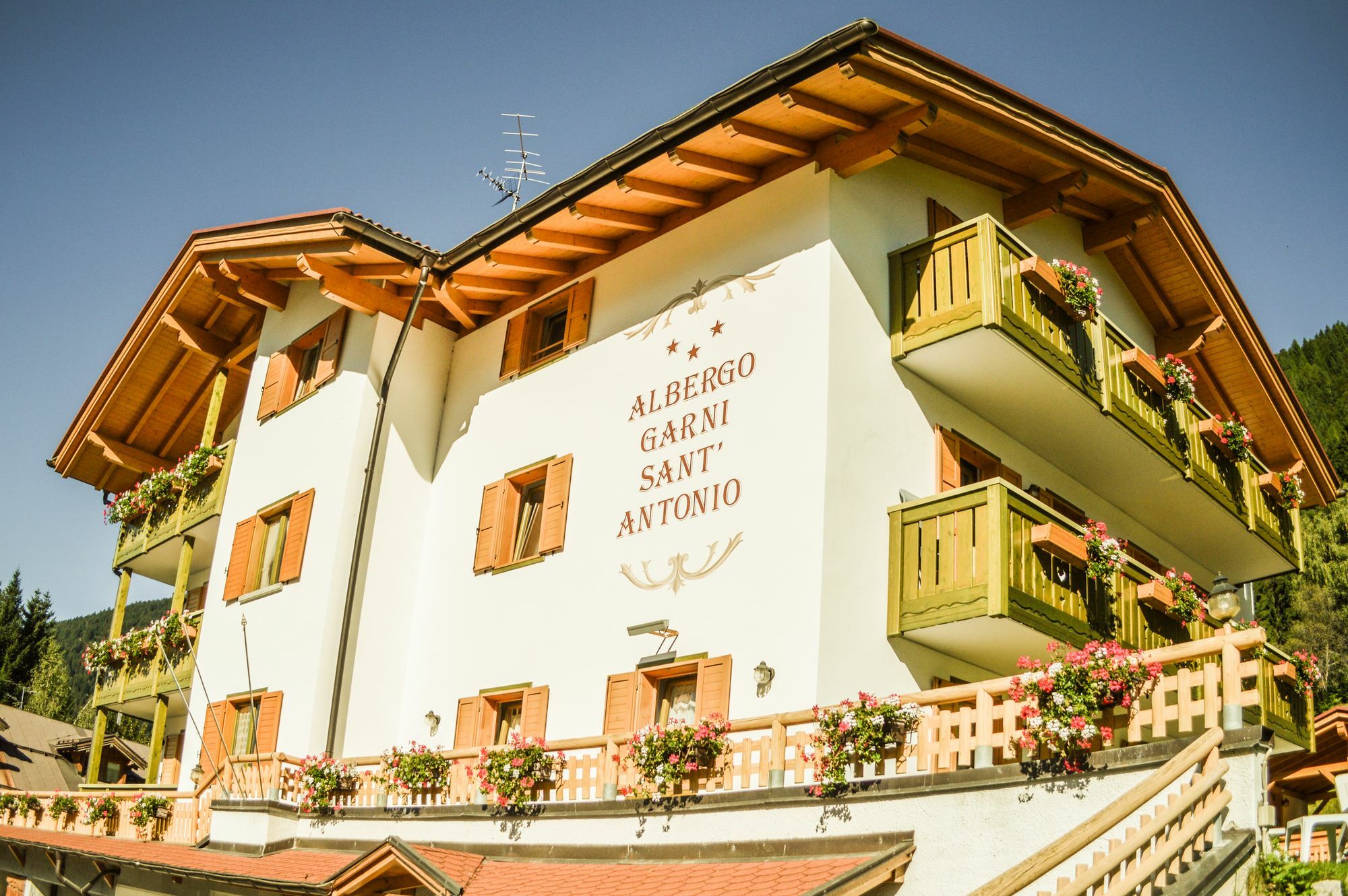 Hotel Garni Sant'Antonio Con Spa Madonna di Campiglio Ngoại thất bức ảnh